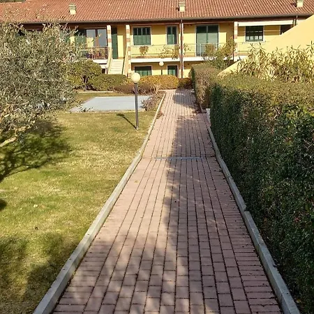 Corte Collina Bilo 28 * Costermano